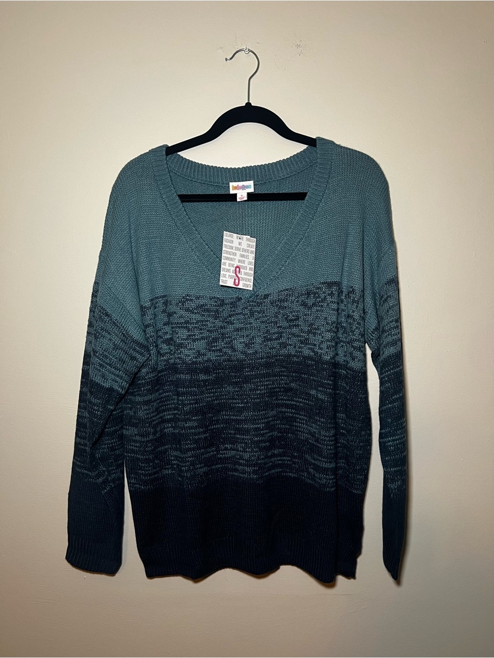 LuLaRoe Torrie Blue Ombre Knit V-Neck Sweater